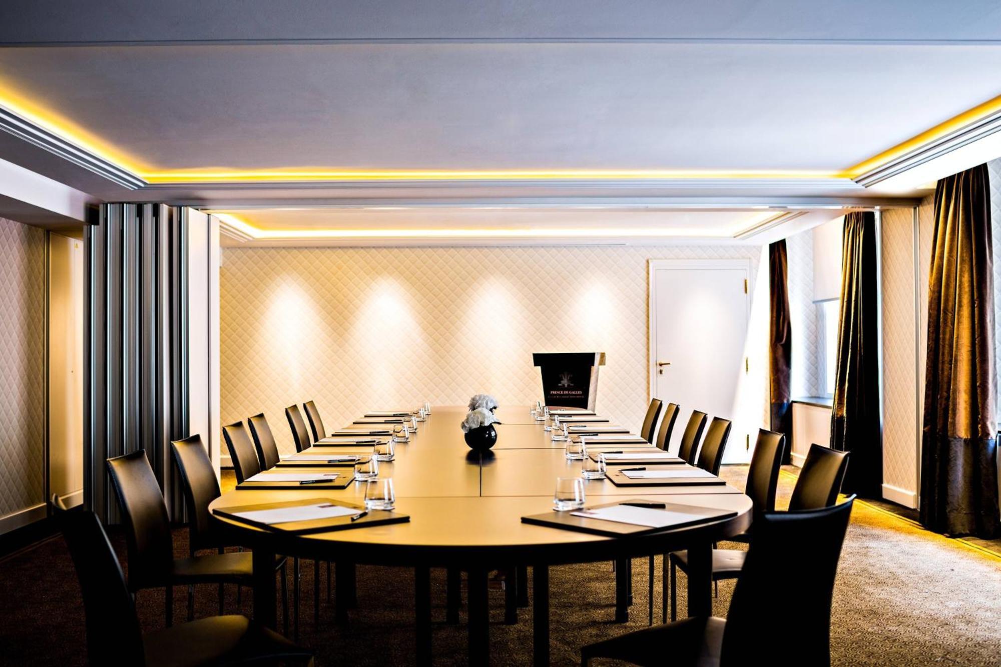 Prince De Galles, A Luxury Collection Hotel, Paris Exteriör bild