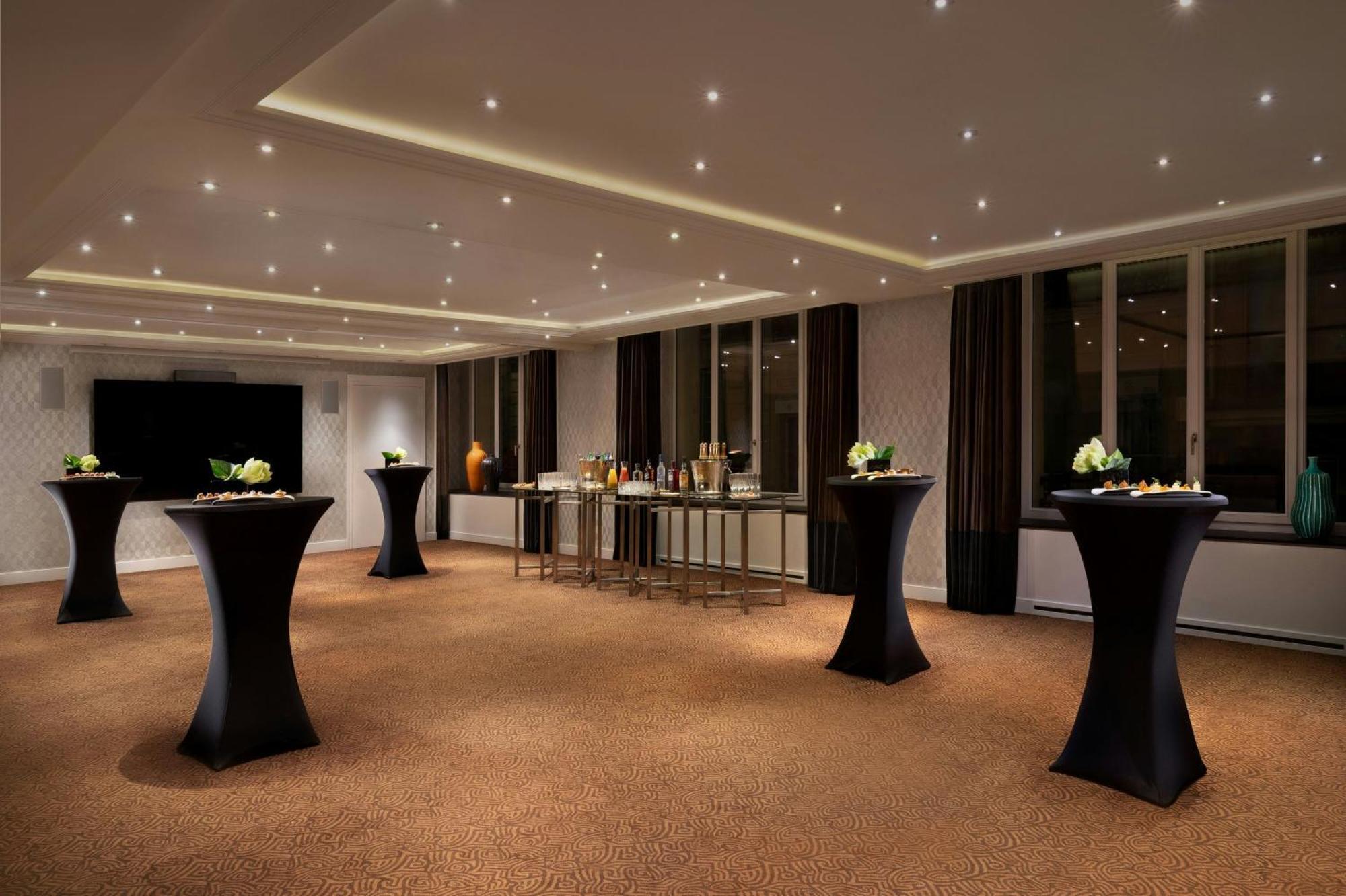 Prince De Galles, A Luxury Collection Hotel, Paris Exteriör bild